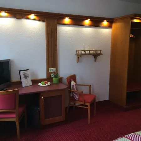Augsburger Hof 4* אוגסבורג