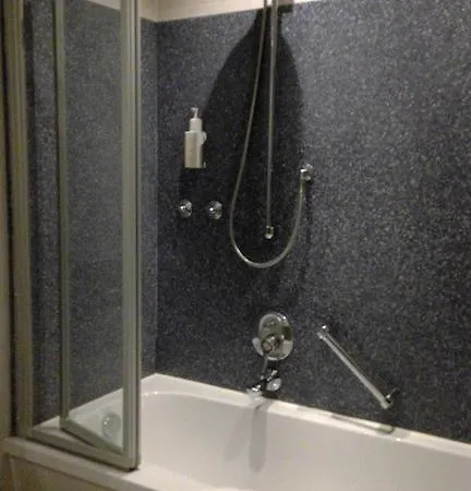 Augsburger Hof 4* אוגסבורג