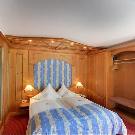 Augsburger Hof 4* אוגסבורג