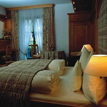 Augsburger Hof 4*
